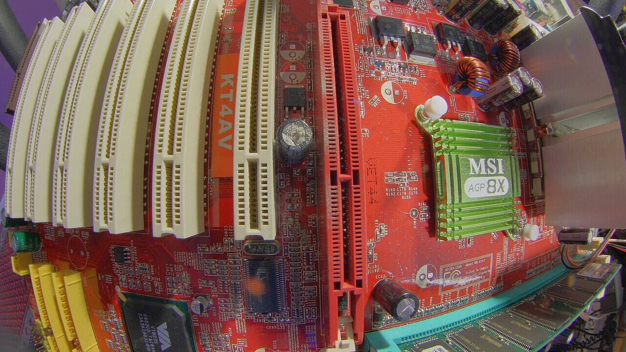 PC Price Mix Shifts Toward Premium Machines, Analysts Say